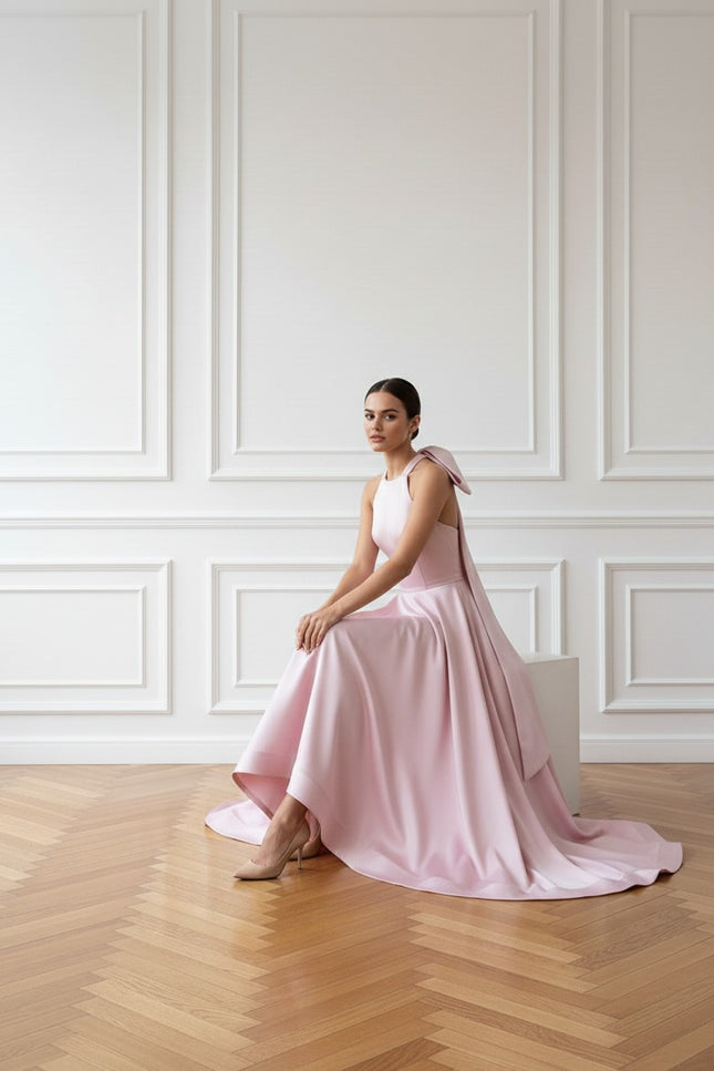 Robe De Bal Rose Poudré À Col Montant
